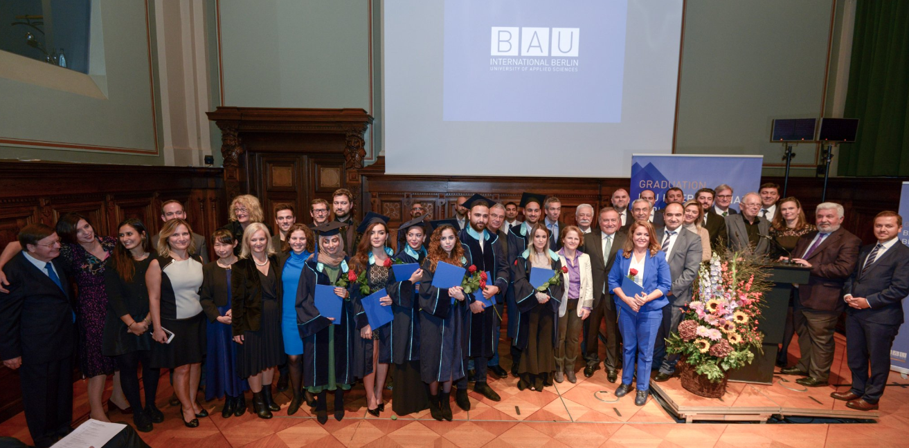  Bau Uluslararası Berlin Üniversitesi İlk Mezunlarını Verdi